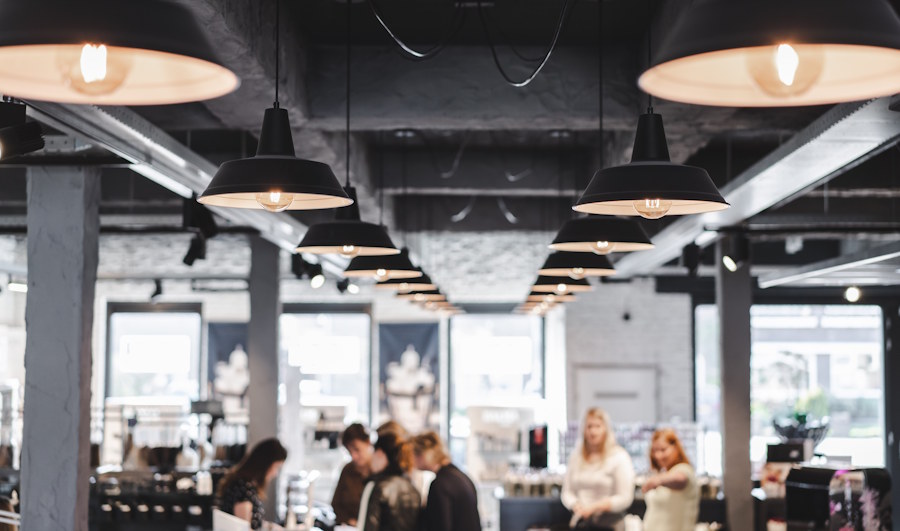 Voor een nagelgroothandel in omgeving Zwolle ben je bij Nail Academy Nicolle aan het juiste adres